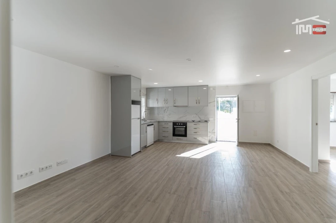 Apartamento T2 para Arrendamento em Fatima Foto 15