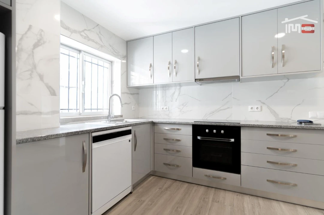 Apartamento T2 para Arrendamento em Fatima Foto 16