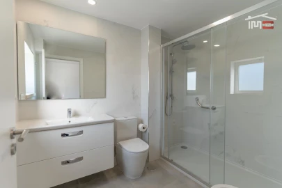 Apartamento T2 para Arrendamento em Fatima