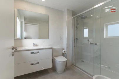 Apartamento T2 para Arrendamento em Fatima