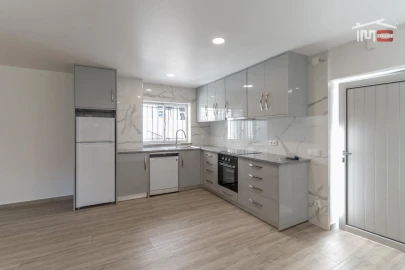 Apartamento T2 para Arrendamento em Fatima