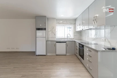 Apartamento T2 para Arrendamento em Fatima