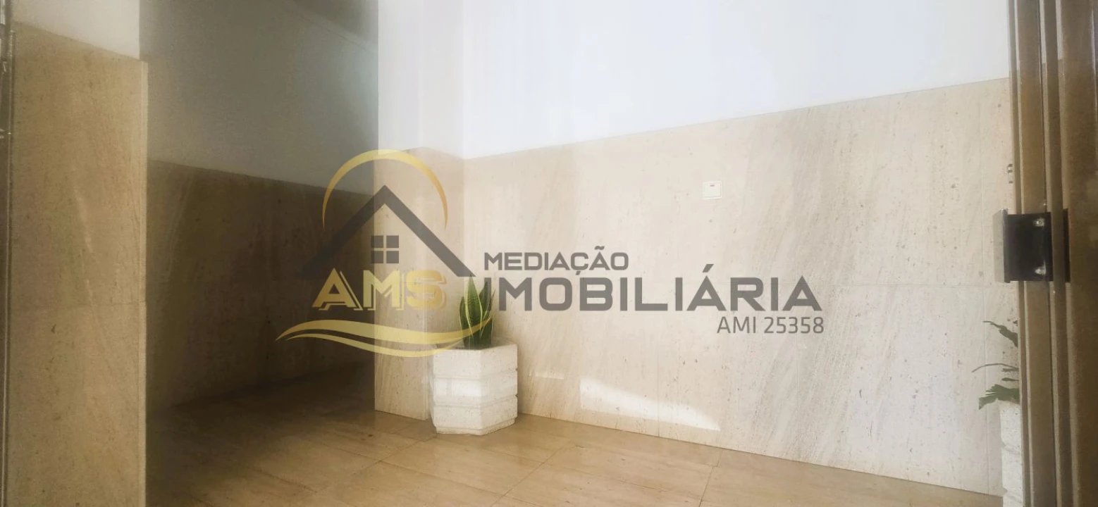Apartamento T2 para Venda em Chafe Foto 32