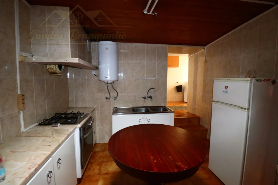 Moradia T2 para Venda em Santa Maria, São Pedro e Matacães Foto 10