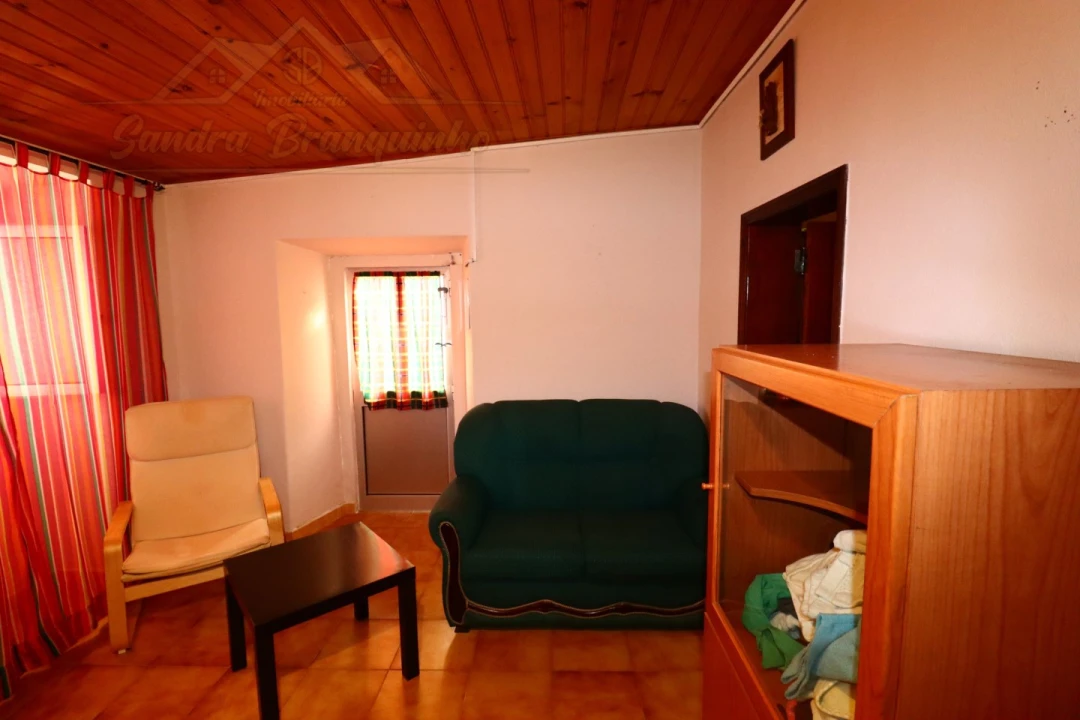 Moradia T2 para Venda em Santa Maria, São Pedro e Matacães Foto 13