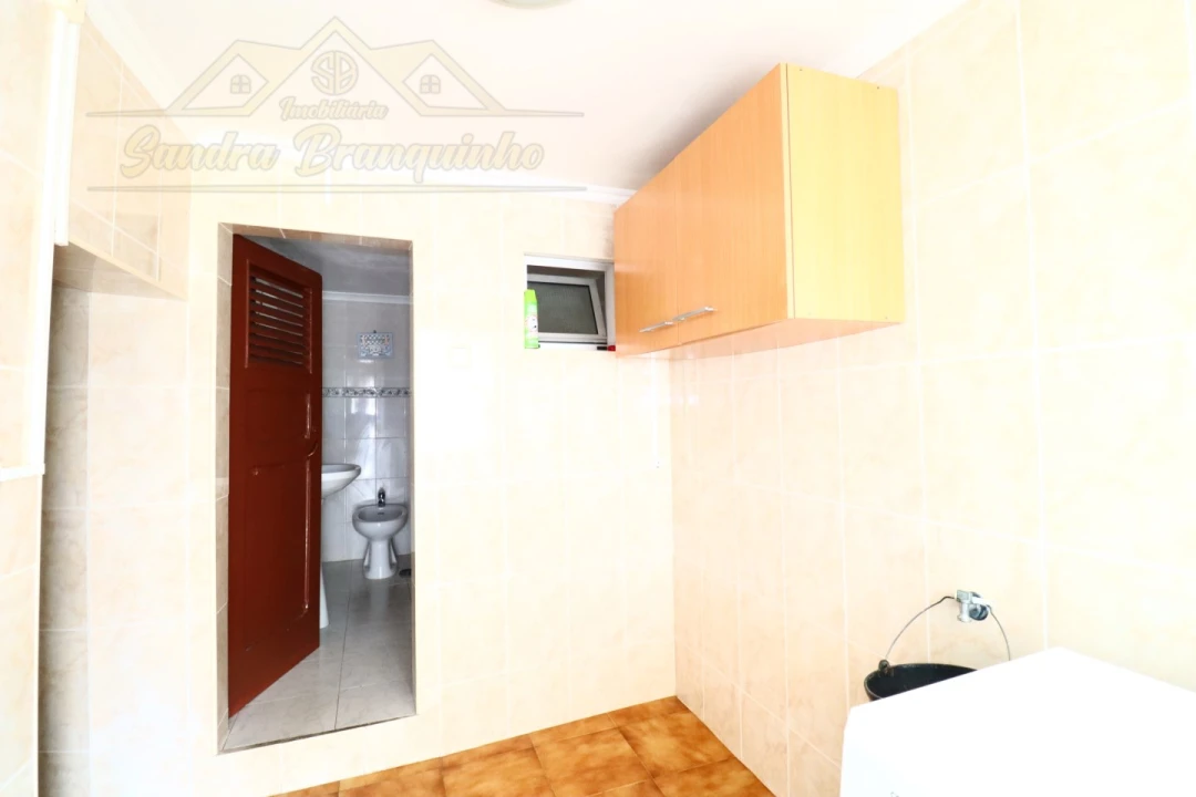 Moradia T2 para Venda em Santa Maria, São Pedro e Matacães Foto 24