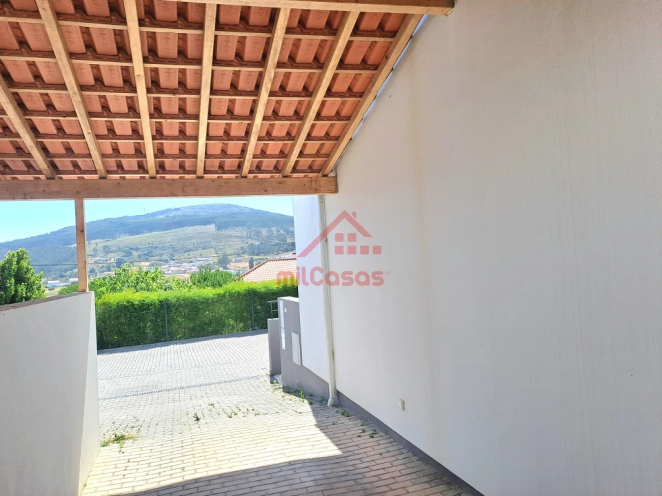 Moradia T3 para Venda em Turcifal Foto 33