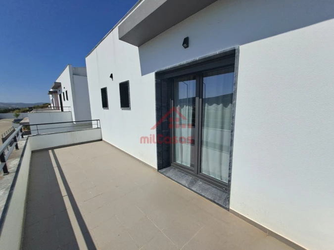Moradia T3 para Venda em Turcifal Foto 21