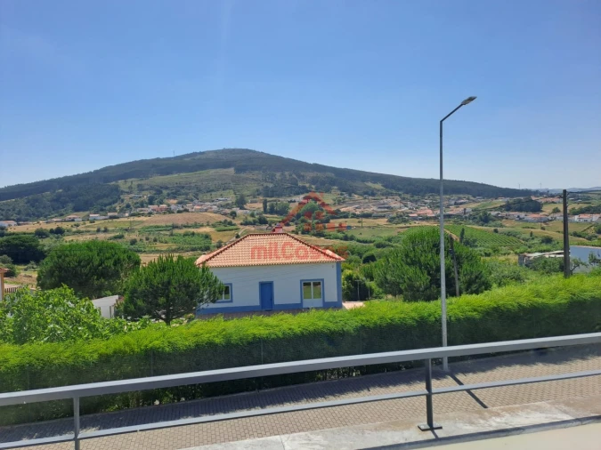 Moradia T3 para Venda em Turcifal Foto 23