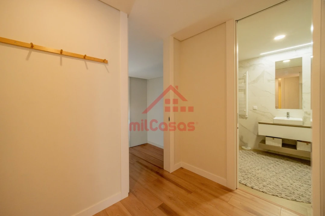 Apartamento T3 para Venda em Santa Maria, São Pedro e Matacães Foto 13