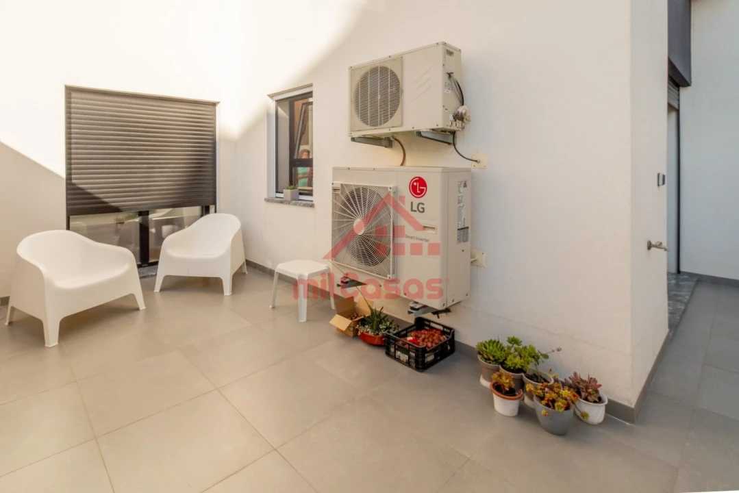 Apartamento T3 para Venda em Santa Maria, São Pedro e Matacães Foto 20