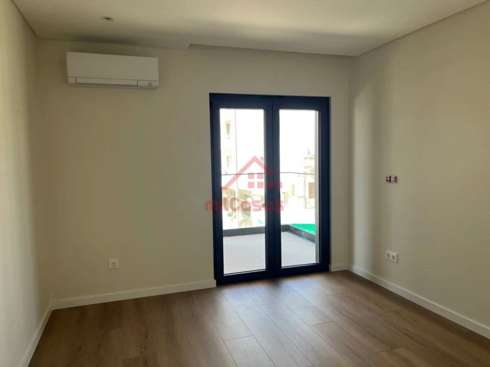 Apartamento T2 para Venda em Santa Maria, São Pedro e Matacães Foto 18