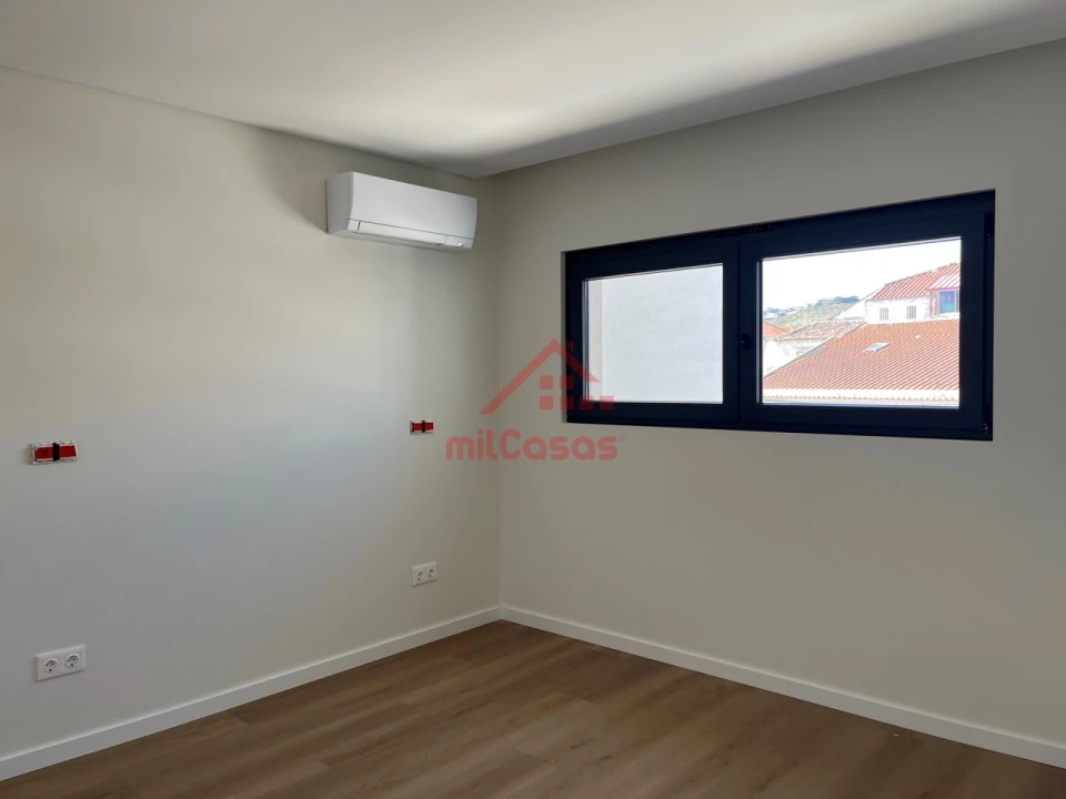 Apartamento T2 para Venda em Santa Maria, São Pedro e Matacães Foto 19