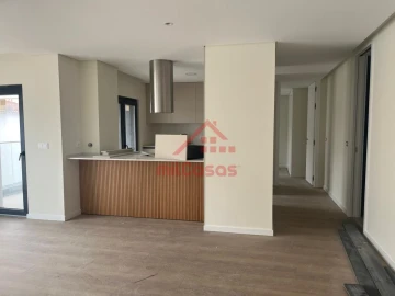 Apartamento T2 para Venda em Santa Maria, São Pedro e Matacães