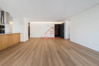 Apartamento T2 para Venda em Santa Maria, São Pedro e Matacães