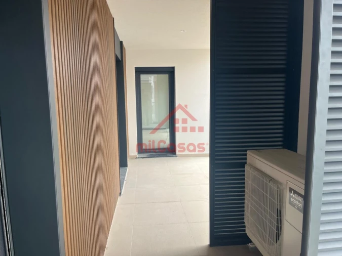Apartamento T2 para Venda em Santa Maria, São Pedro e Matacães Foto 6