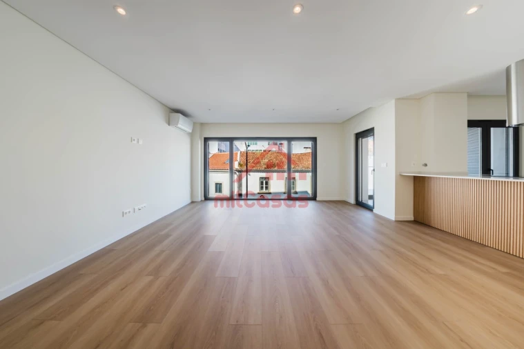 Apartamento T2 para Venda em Santa Maria, São Pedro e Matacães Foto 11