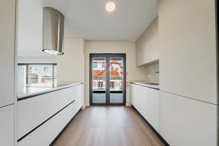 Apartamento T2 para Venda em Santa Maria, São Pedro e Matacães Foto 18