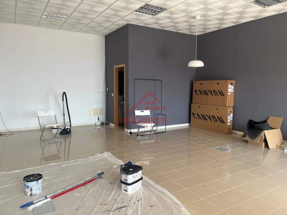 Escritório para Arrendamento em Santa Maria, São Pedro e Matacães Foto 19