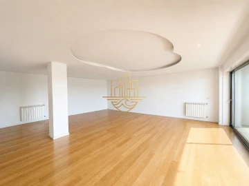 Apartamento T4 para Venda em Matosinhos e Leça da Palmeira