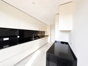 Apartamento T4 para Venda em Matosinhos e Leça da Palmeira