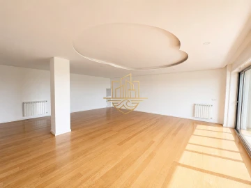 Apartamento T4 para Venda em Matosinhos e Leça da Palmeira