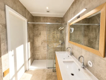 Apartamento T3 para Venda em Aldoar, Foz do Douro e Nevogilde