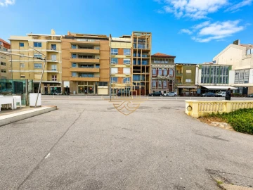 Apartamento T3 para Venda em Aldoar, Foz do Douro e Nevogilde