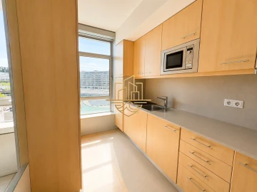 Apartamento T0 para Venda em Campanhã