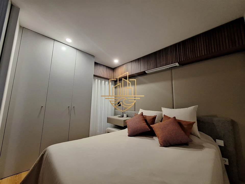 Apartamento T1 para Venda em Cedofeita, Santo Ildefonso, Sé, Miragaia, São Nicolau e Vitória Foto 17