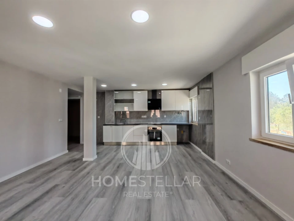 Apartamento T2 para Venda em Corroios Foto 1