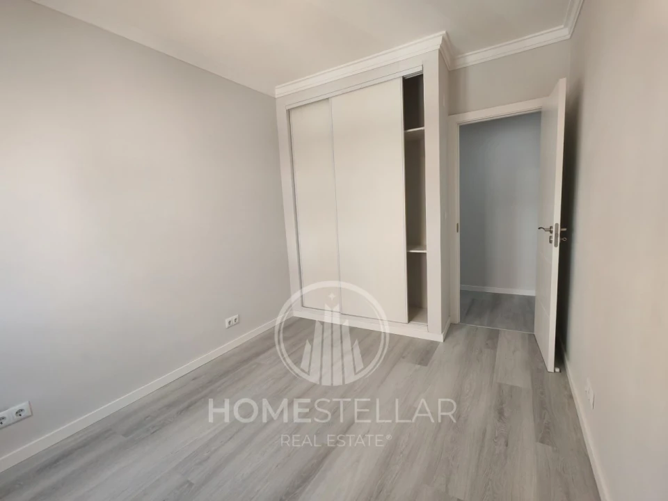 Apartamento T2 para Venda em Corroios Foto 26