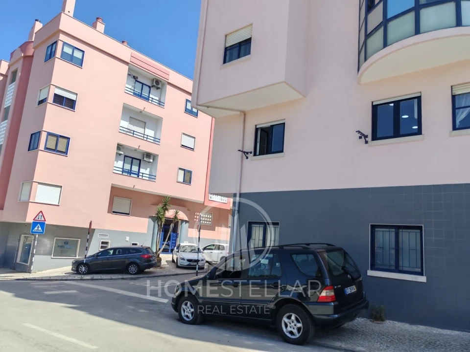 Apartamento T2 para Venda em Corroios Foto 36