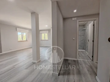 Apartamento T2 para Venda em Corroios