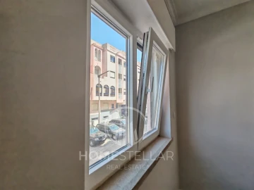 Apartamento T2 para Venda em Corroios