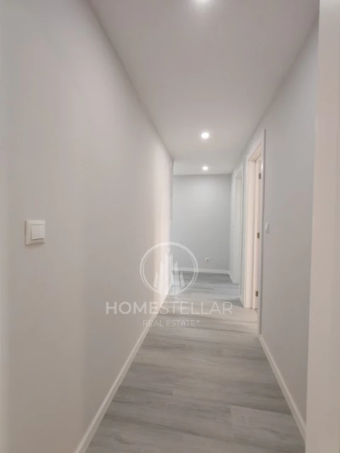 Apartamento T2 para Venda em Corroios