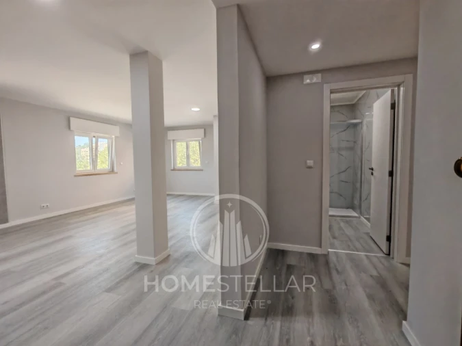 Apartamento T2 para Venda em Corroios Foto 4
