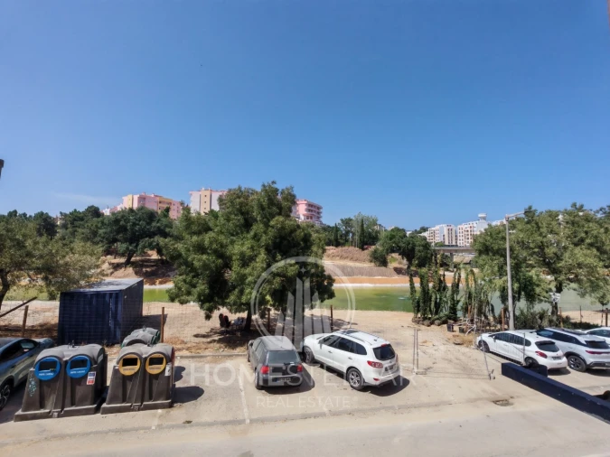 Apartamento T2 para Venda em Corroios Foto 32