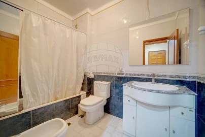 Apartamento T2 para Venda em Gambia-Pontes-Alto da Guerra
