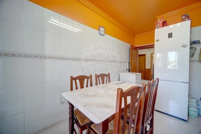 Apartamento T2 para Venda em Gambia-Pontes-Alto da Guerra