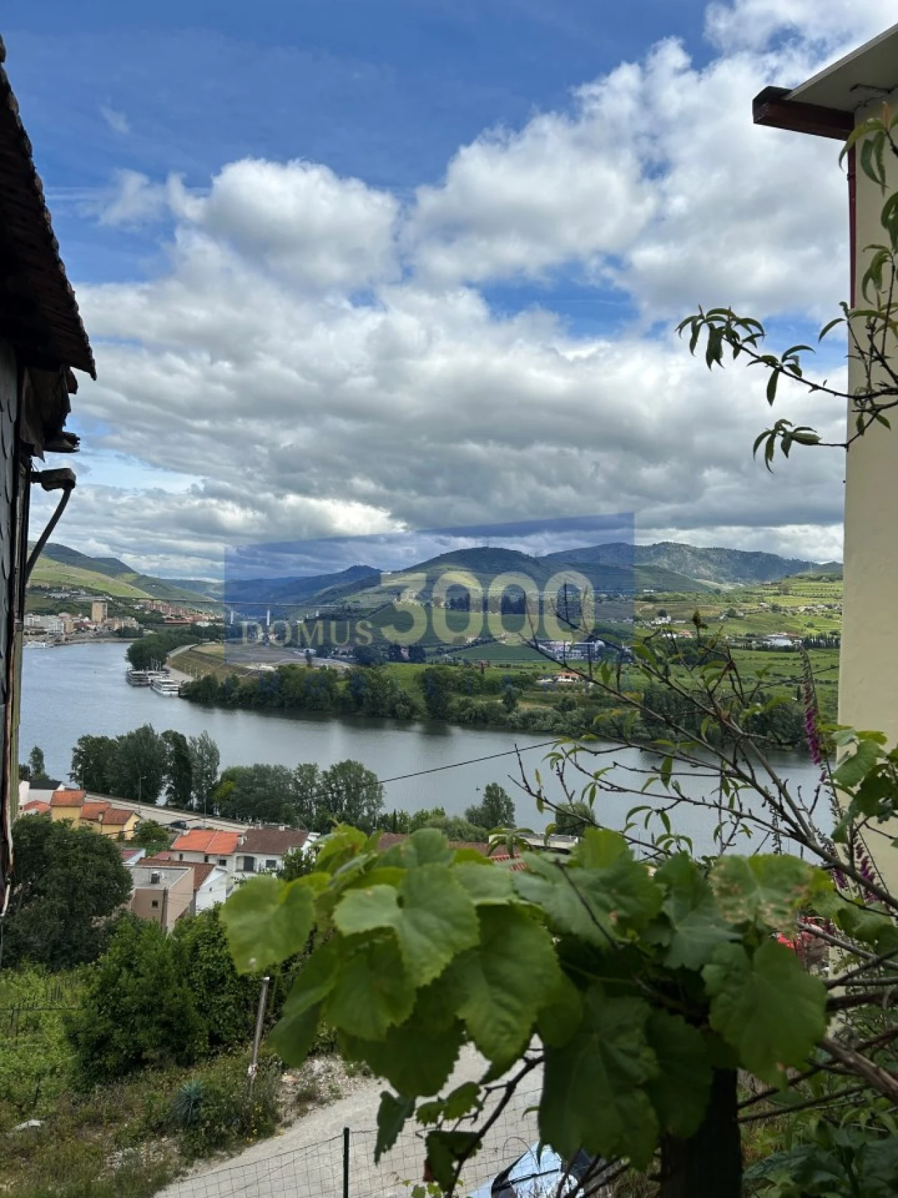 Moradia para Venda em Peso da Régua e Godim Foto 2