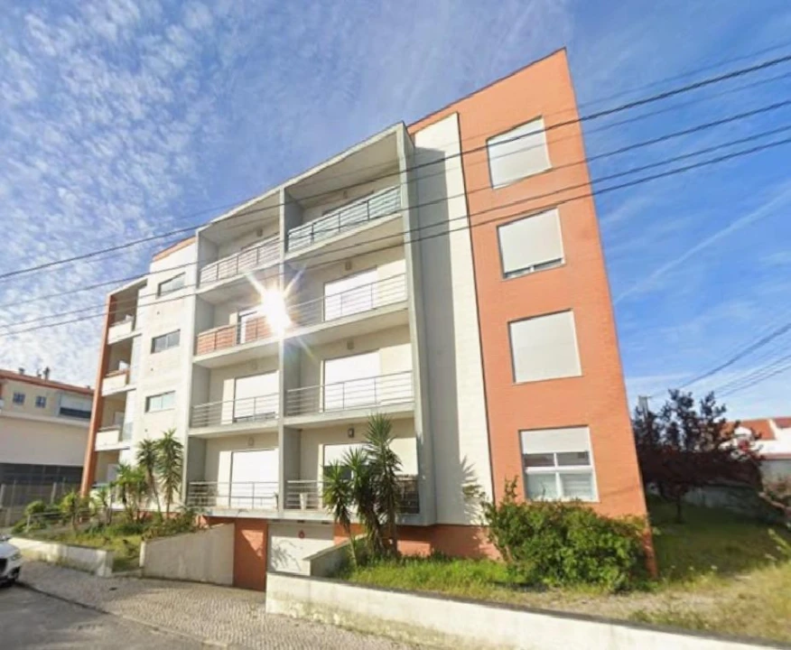 Apartamento T2 para Venda em Marinha Grande Foto 1