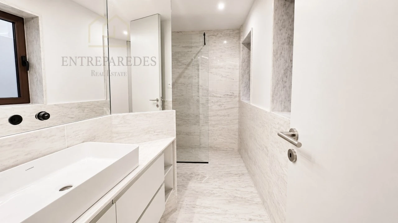 Apartamento T3 para Venda em Cedofeita, Santo Ildefonso, Sé, Miragaia, São Nicolau e Vitória Foto 10