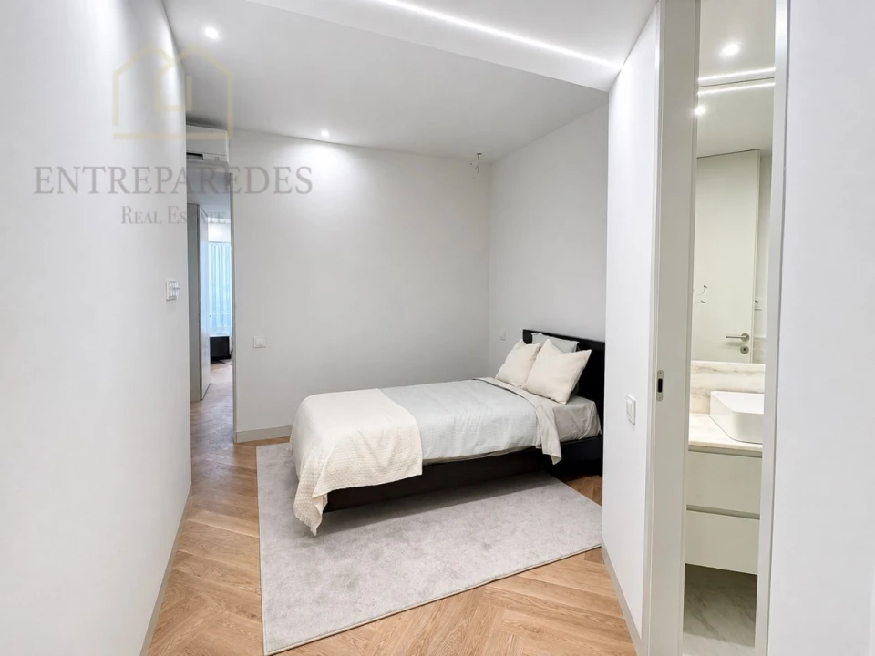 Apartamento T3 para Venda em Cedofeita, Santo Ildefonso, Sé, Miragaia, São Nicolau e Vitória Foto 11