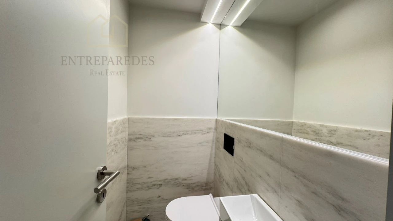 Apartamento T3 para Venda em Cedofeita, Santo Ildefonso, Sé, Miragaia, São Nicolau e Vitória Foto 29