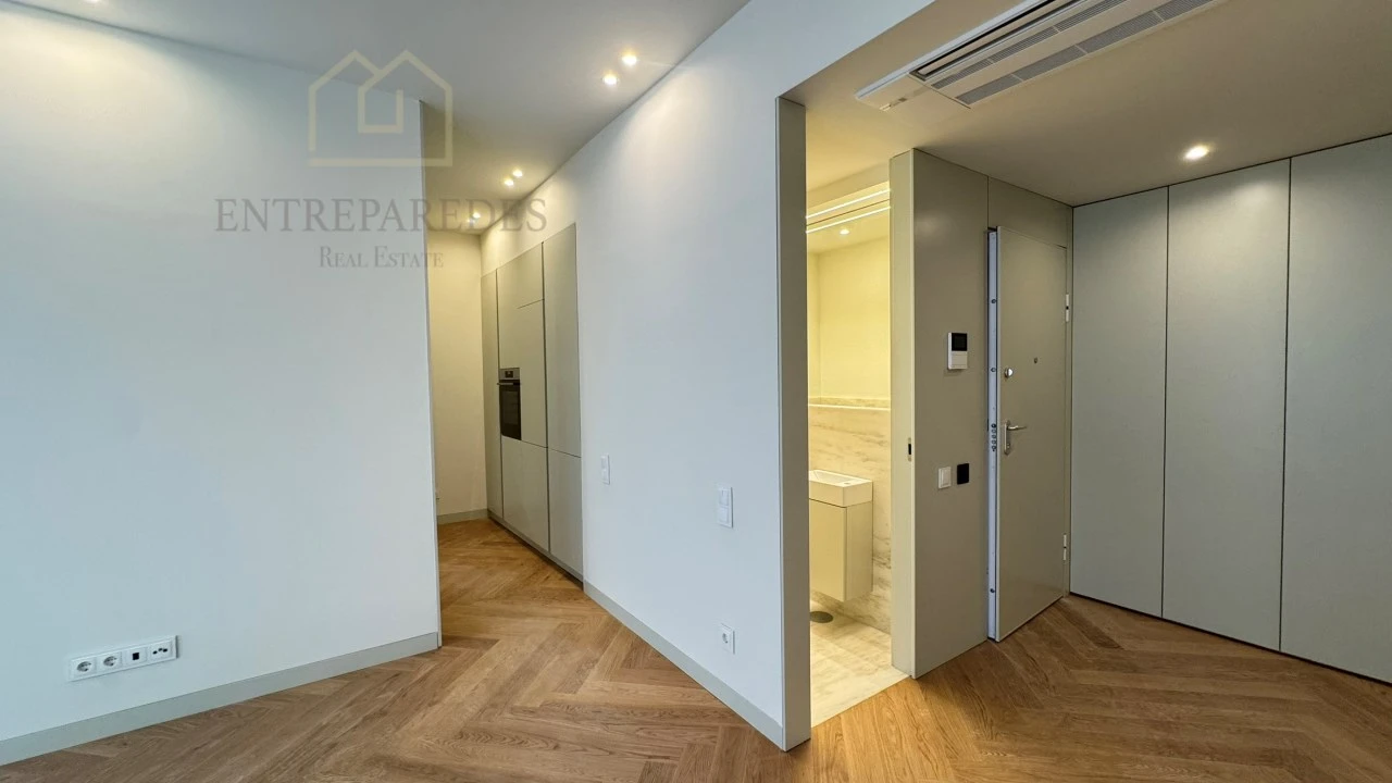 Apartamento T3 para Venda em Cedofeita, Santo Ildefonso, Sé, Miragaia, São Nicolau e Vitória Foto 30
