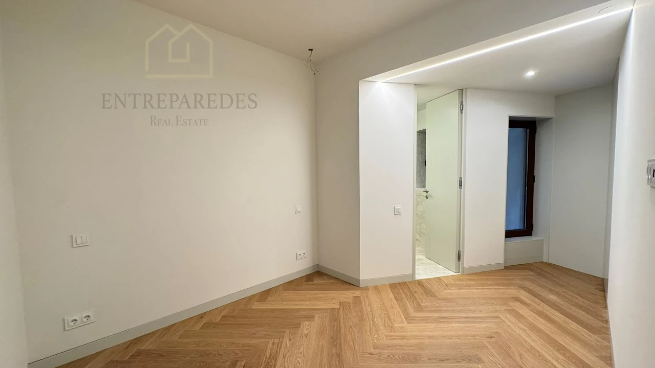 Apartamento T3 para Venda em Cedofeita, Santo Ildefonso, Sé, Miragaia, São Nicolau e Vitória Foto 45
