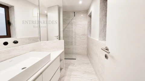 Apartamento T3 para Venda em Cedofeita, Santo Ildefonso, Sé, Miragaia, São Nicolau e Vitória