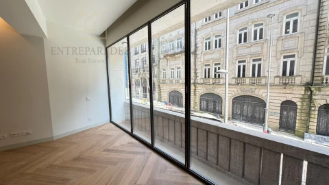 Apartamento T3 para Venda em Cedofeita, Santo Ildefonso, Sé, Miragaia, São Nicolau e Vitória