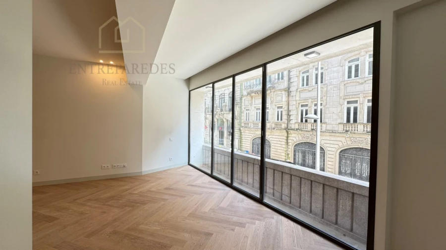 Apartamento T3 para Venda em Cedofeita, Santo Ildefonso, Sé, Miragaia, São Nicolau e Vitória Foto 27